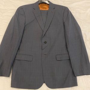 Jos. A. Bank 40R Slim Fit Suit Like New